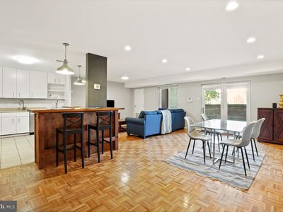 7425 Democracy Blvd APT 12, Bethesda, MD, 20817