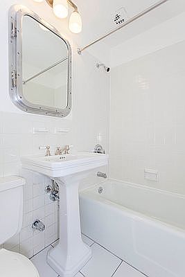 4th image of 43 W 16th St APT 3C