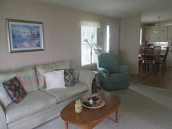 3rd image of 785 Princess Palm Pl