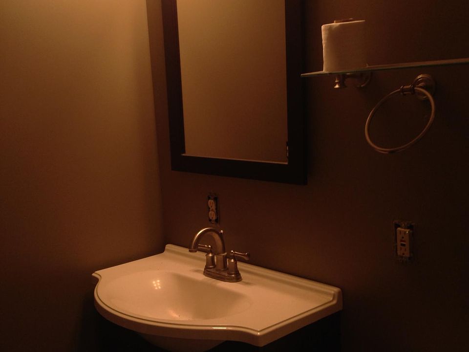 1st image of 212 Linwood Ave