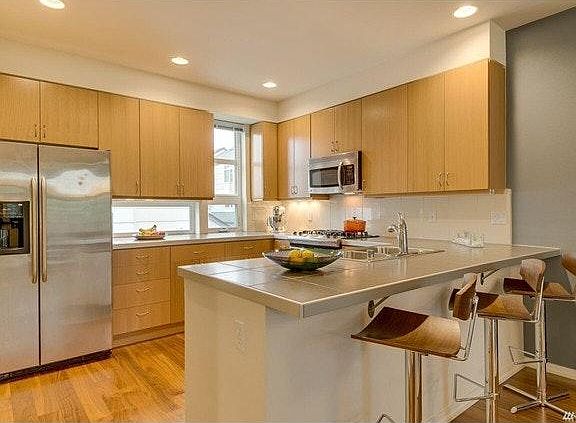 5th image of 15209 NE 81st Way Unit 102
