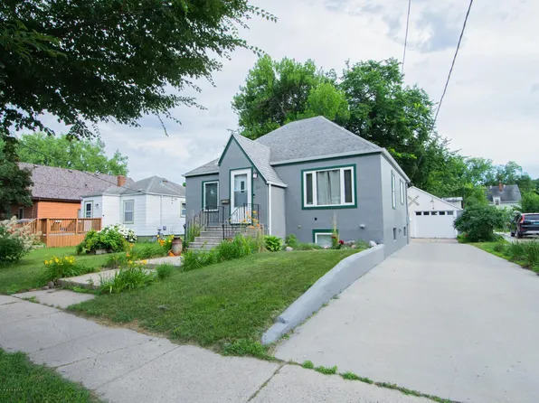 1514 1st Ave S, Fargo, ND 58103