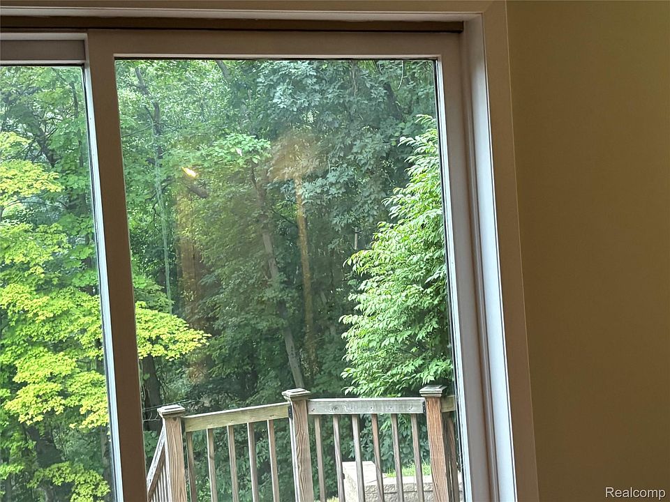8454 Fawn Valley Dr, photo 20