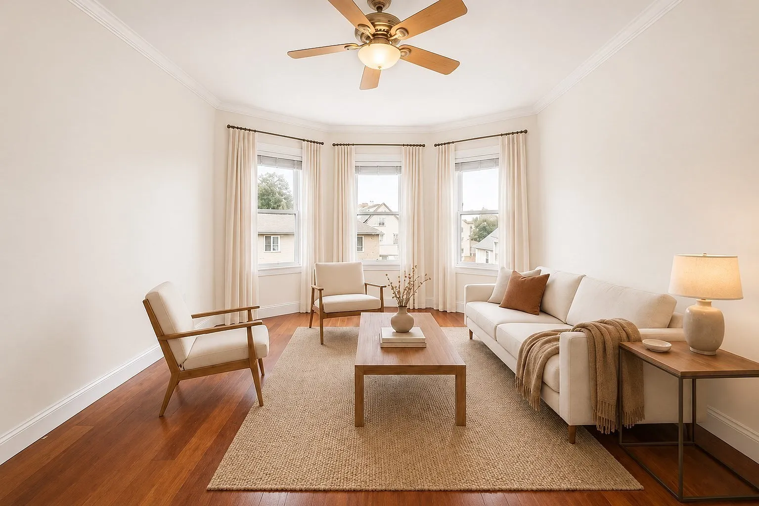 3 bed, 1.5 bath, 1254 sqft, $3,500 — Photo 3