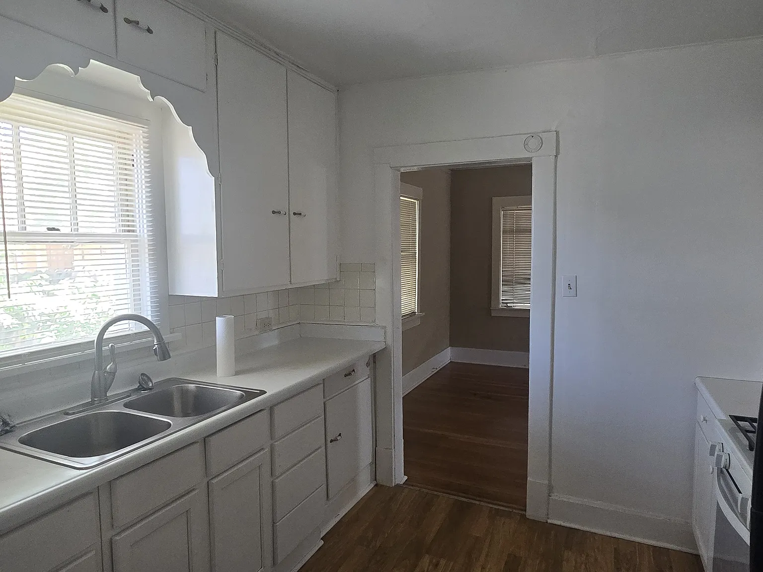 3 bed, 1338 sqft, $2,200 — Photo 4