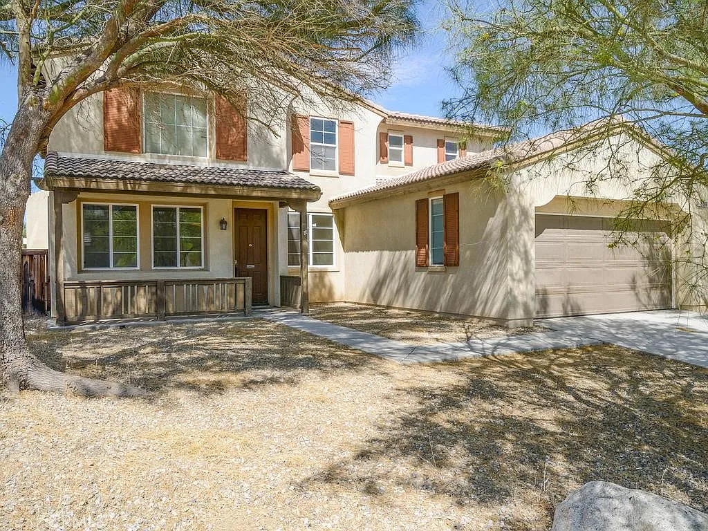 4 bed, 2667 sqft, $2,650 — Photo 4