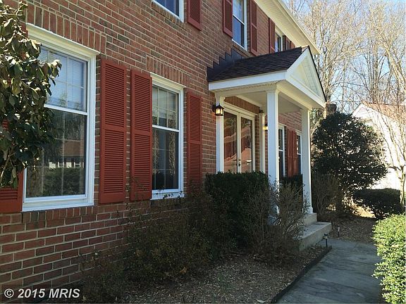Inviting front walkway