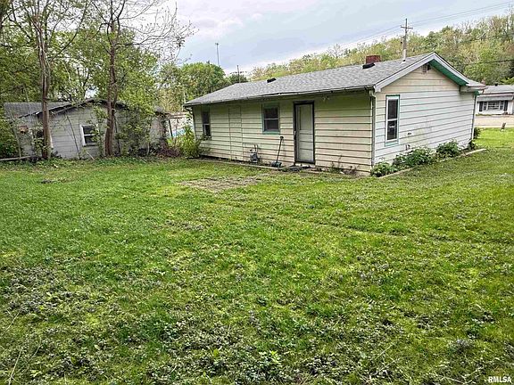 2nd image of 1334 Meadow Ave