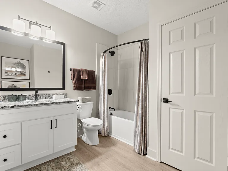 The Pointe at Stockbridge — Photo 17