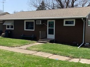 305 Main St, Danbury, IA 51019