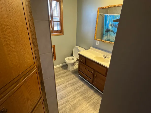 1523 W 3rd St, Hastings, NE 68901