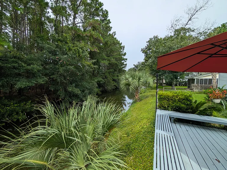 1920 Oak Tree Ln — Photo 4