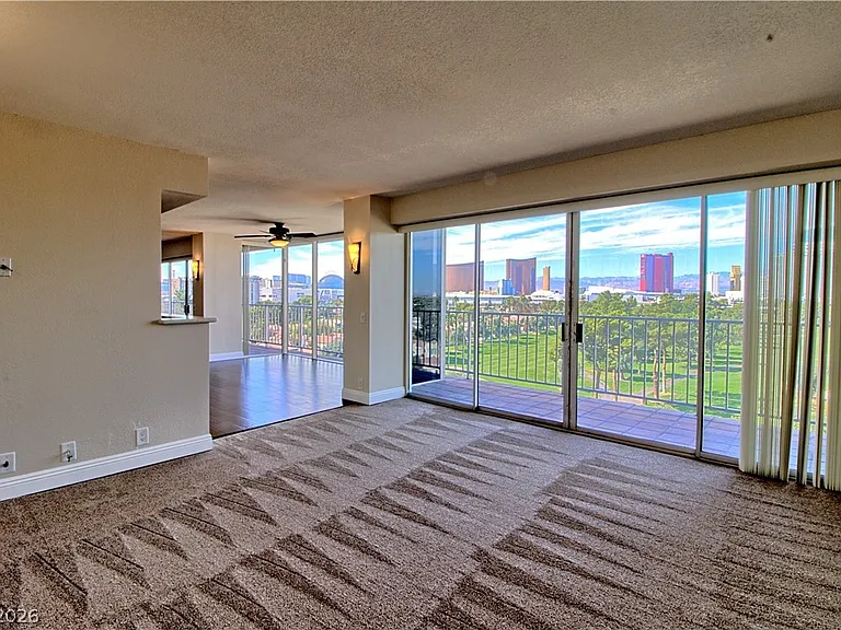3111 Bel Air Dr #8E — Photo 15