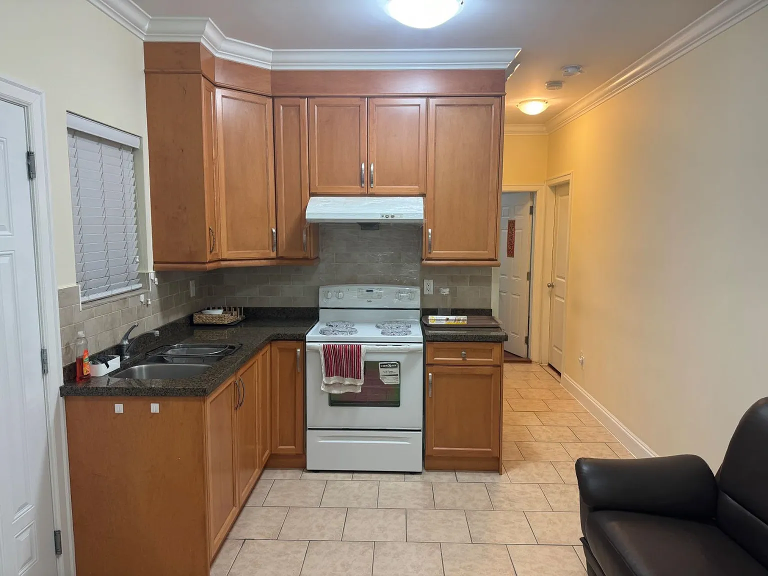 1 bed, 350 sqft, $1,600 — Photo 1