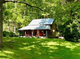 101 Wrights Cove Rd, Fairview, NC 28730