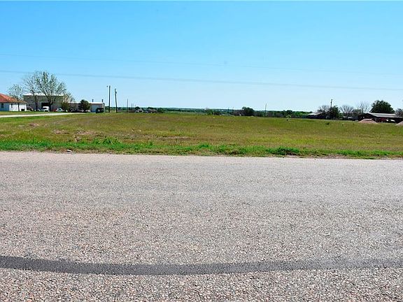 4th image of 2101 County Road 460