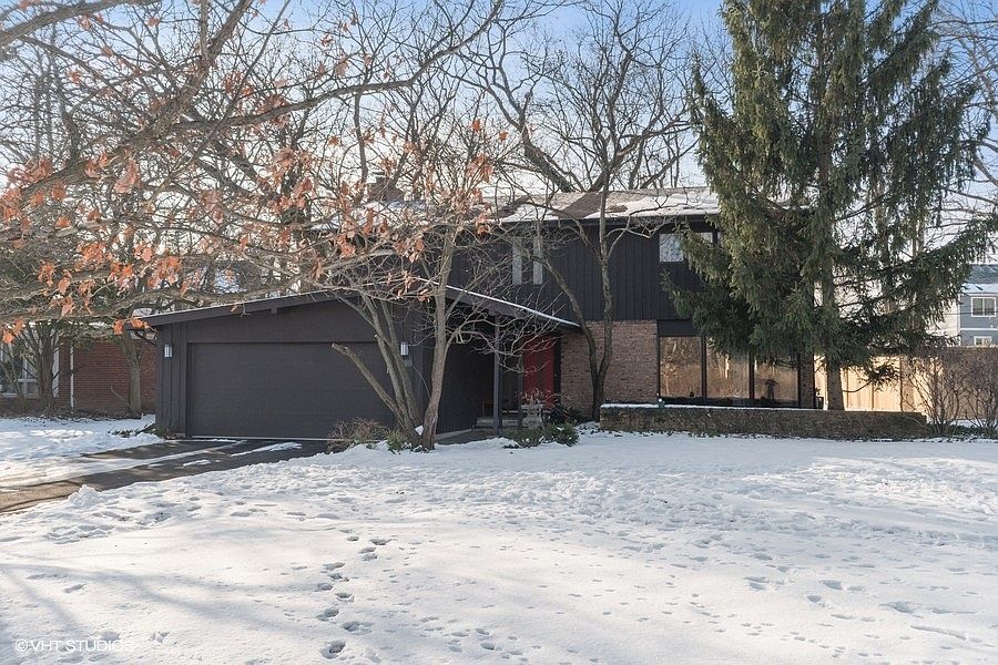1st image of 417 Woodvale Ave