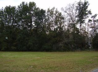 29 Stuart St, Seabrook, SC 29940