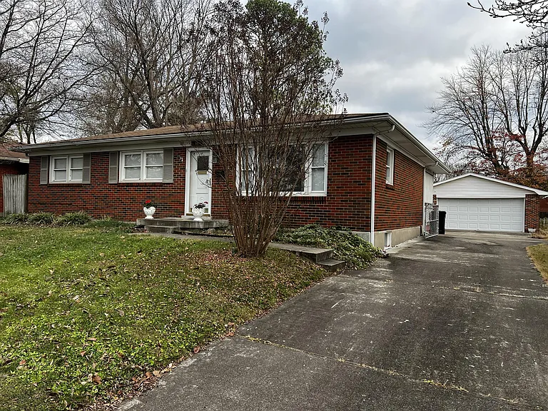 4214 Blossomwood Dr — Photo 1