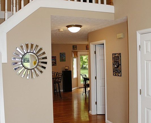2nd image of 2811 Circlewood Ln