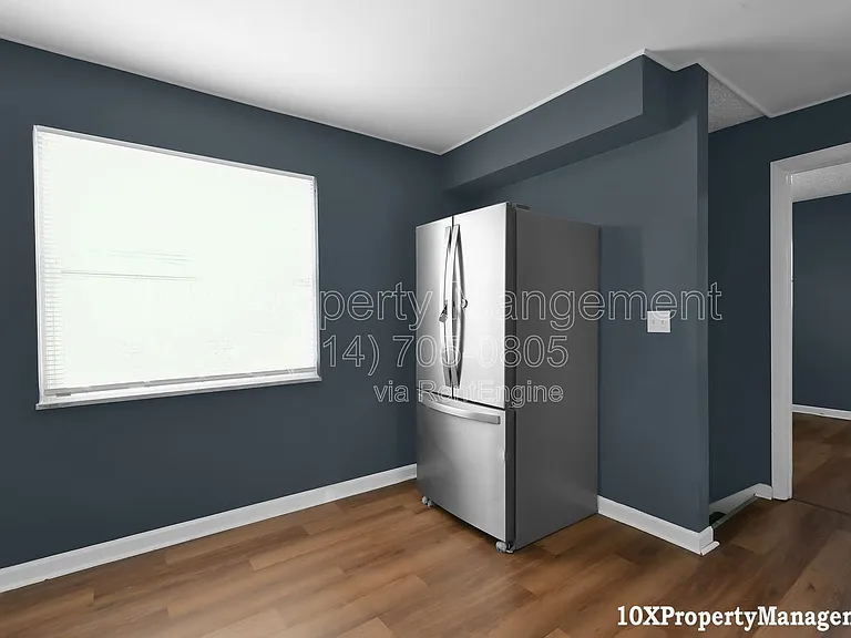 455 S Napoleon Ave — Photo 7