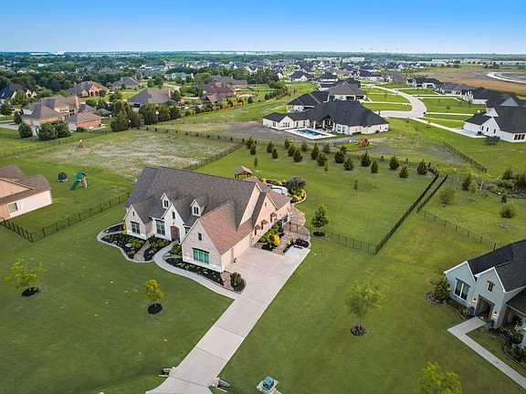 4th image of 239 Mallard Dr