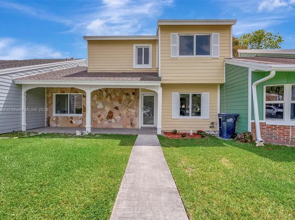 14623 SW 143rd Place Cir, Miami, FL 33186