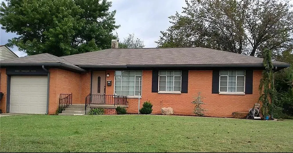 2 bed, 1068 sqft, $1,300 — Photo 1