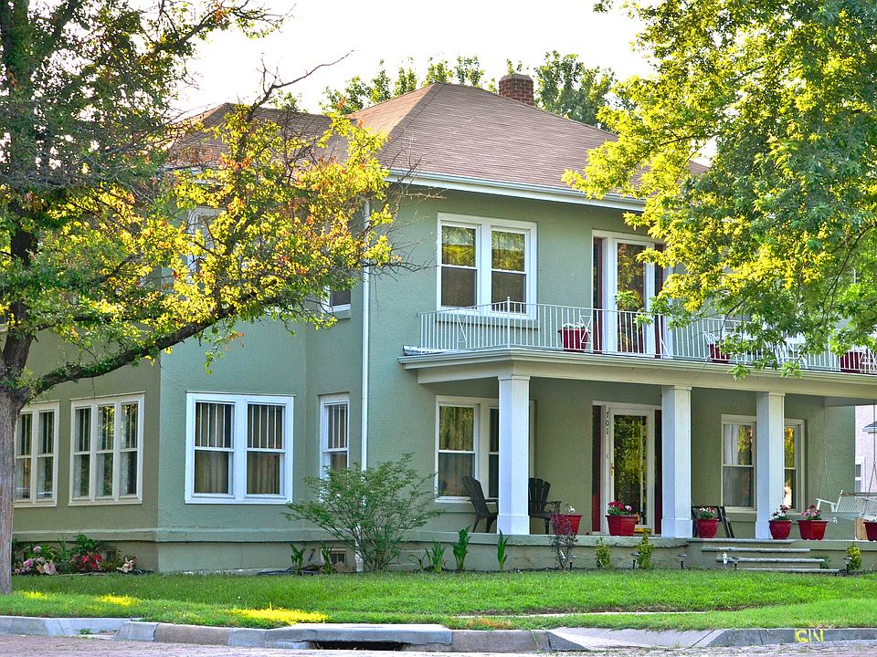 1st image of 701 N 2nd St