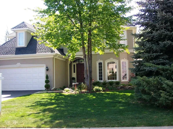 2680 Elizabeth Ln #1, West Bloomfield, MI 48324