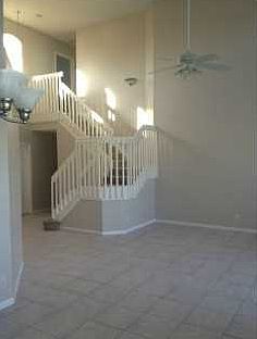 5th image of 1372 Bayview Cir