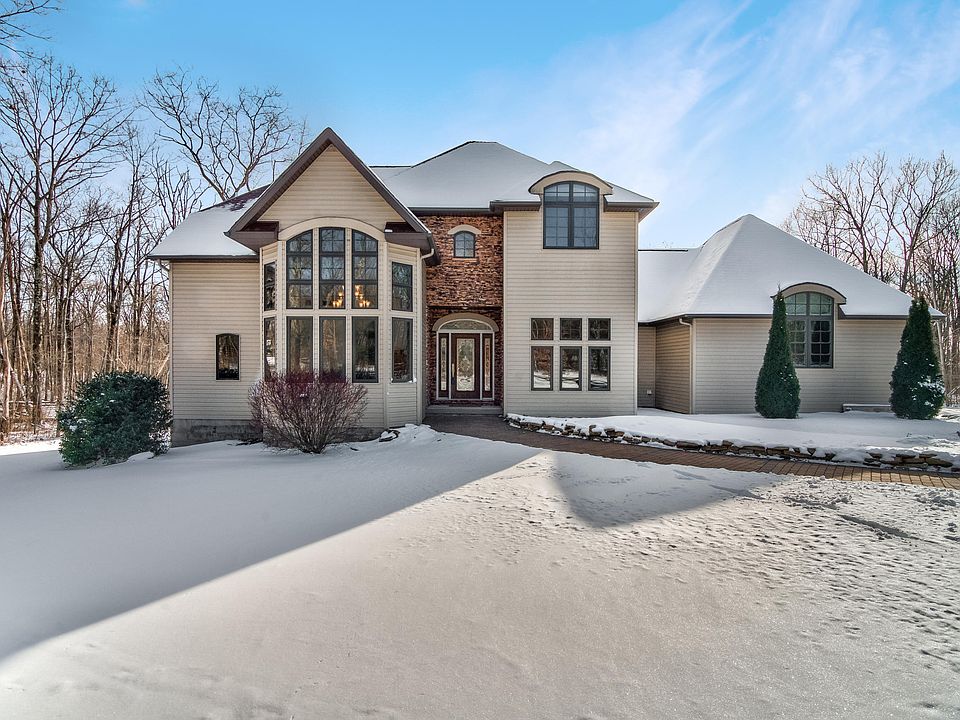 1st image of 237 Windsor Way