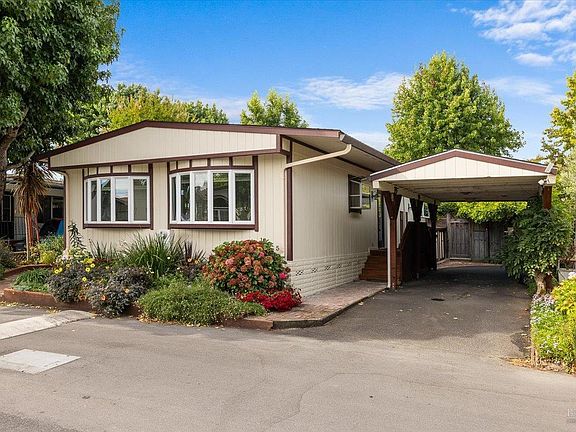 2nd image of 300 Stony Point Road #105
