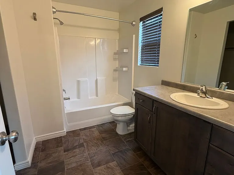 3265 S Fossil Hills Dr — Photo 8