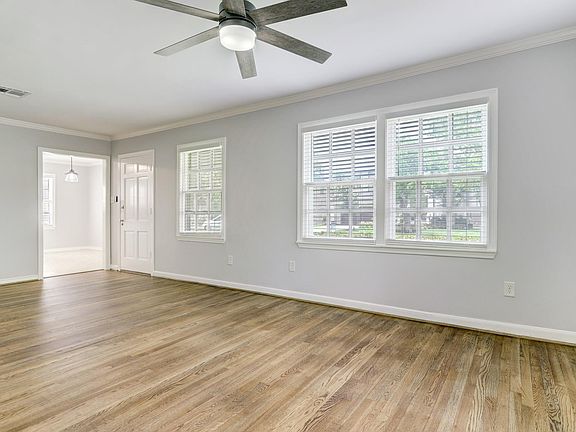 2nd image of 5217 Locust St
