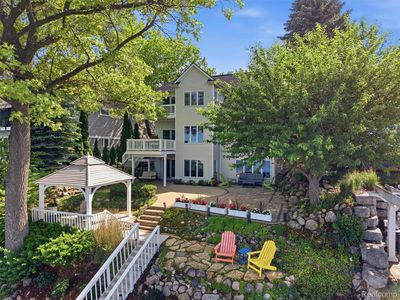 12224 Mantawauka Dr, Fenton, MI, 48430