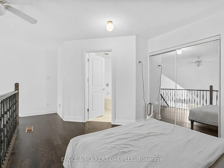 100 Bronte Rd #416 — Photo 18