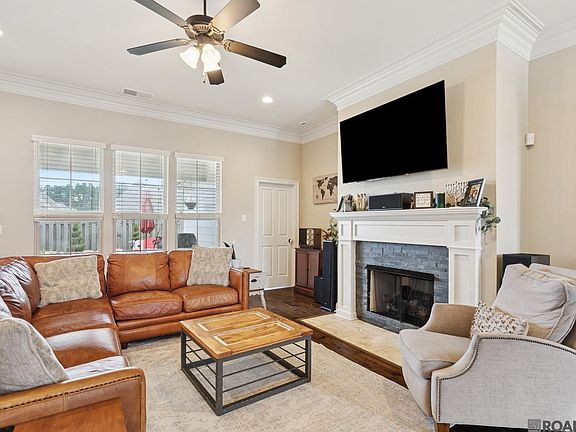 4th image of 1277 Deer Park Ct