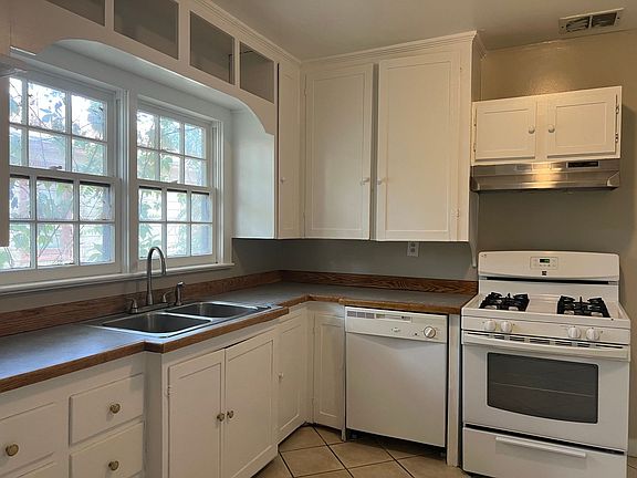 4th image of 707 N Alameda St