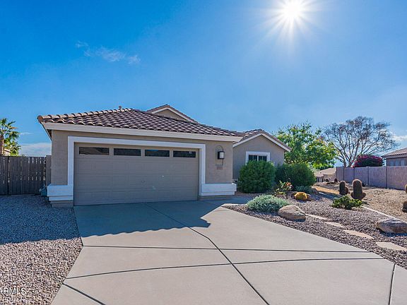 3rd image of 1747 W AMBERWOOD Drive