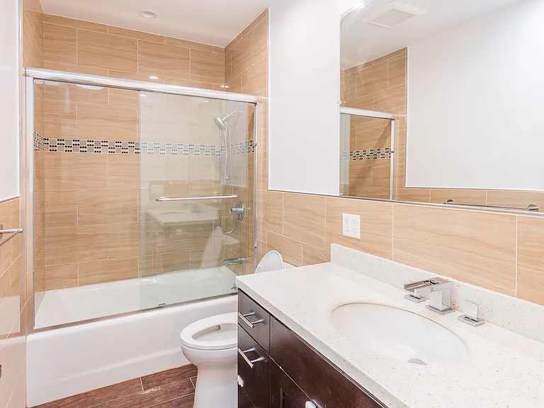 2319 Alemany Blvd — Photo 8