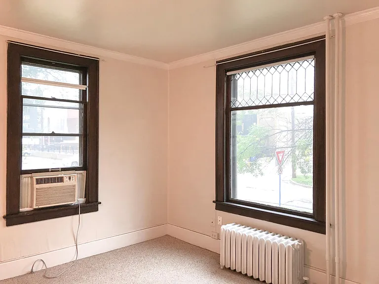 300 7th St N #1 — Photo 3