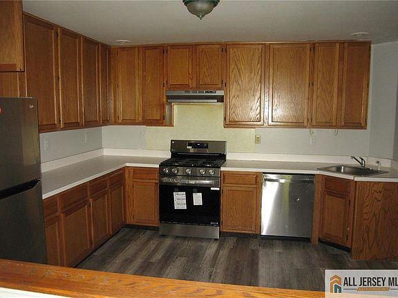 2nd image of 4406 Birchwood Ct
