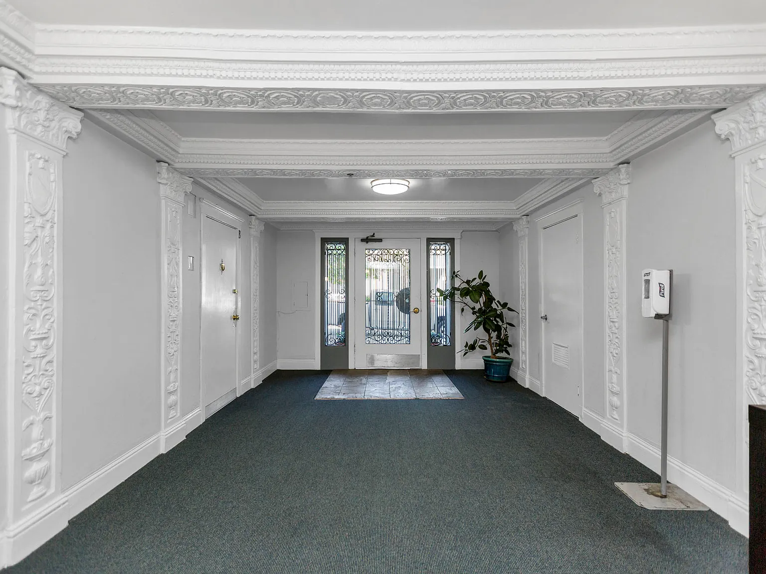 1795 O'Farrell — Photo 3