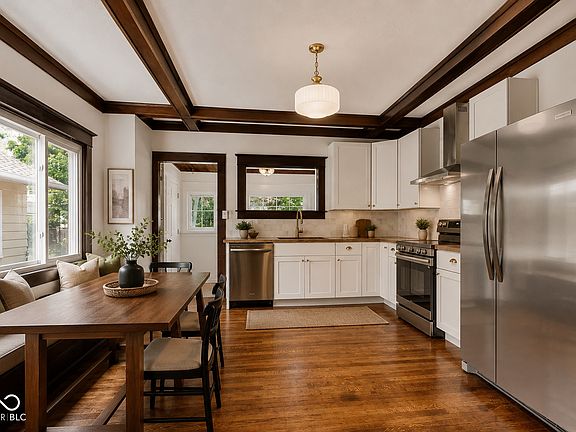 4th image of 42 N Riley Ave