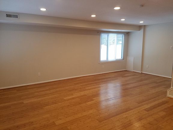 Open floor plan on entry (living and dining area)