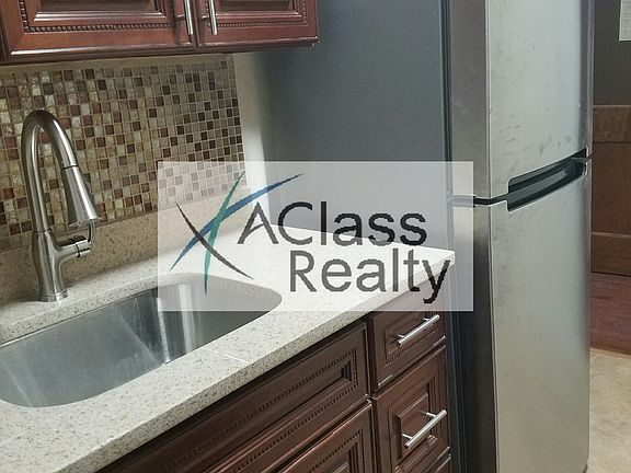 2nd image of 2151 41st St