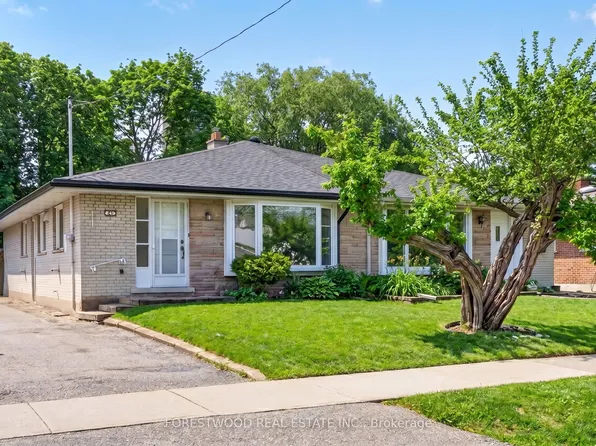 22 Lormar Dr, Toronto, ON M9B 4V6