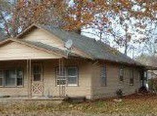 421 Lincoln St, Lawrence, KS 66044