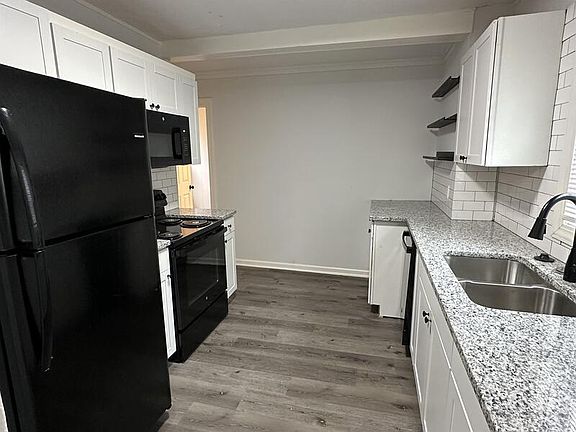 4th image of 5643 Euclid Ave